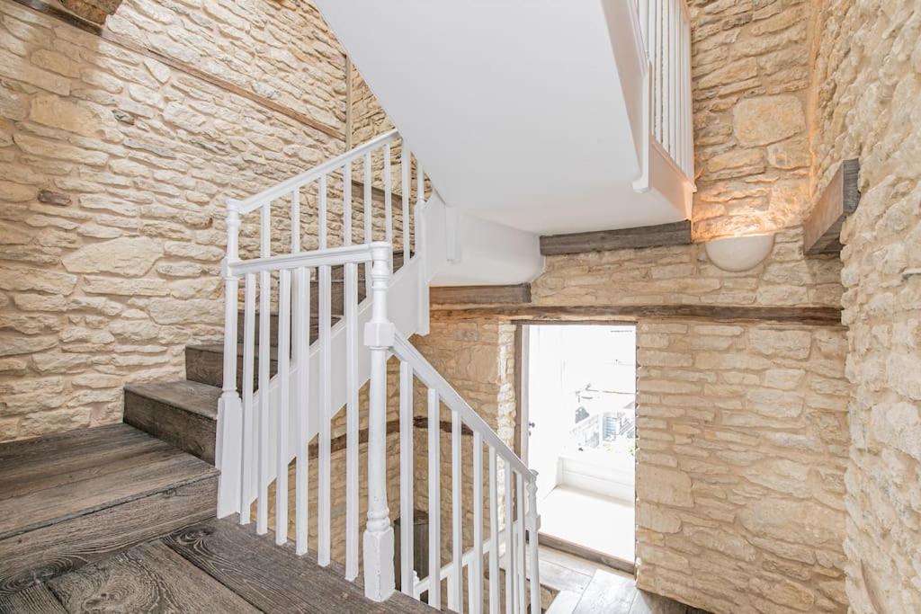 Oxfordshire Living - The Vanbrugh Apartment - Woodstock Exterior photo